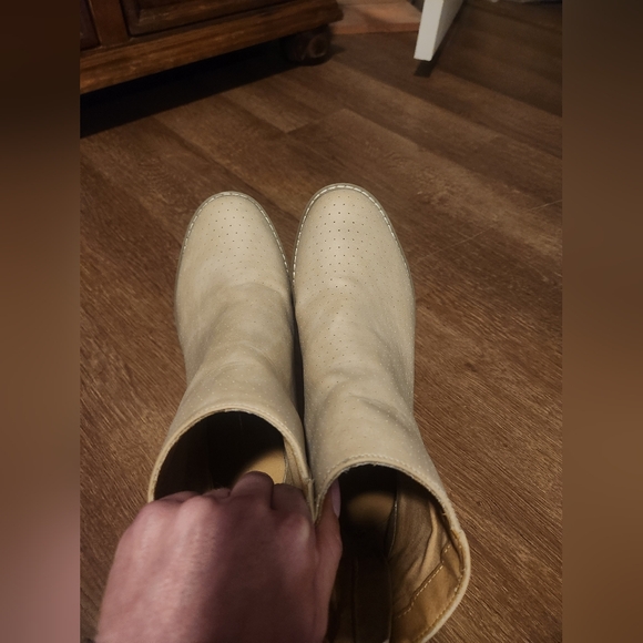 Report Booties - Picture 4 of 8